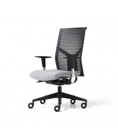 poltrona Poly con schienale a rete nera