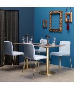 Alice pop in velluto e struttura ottone