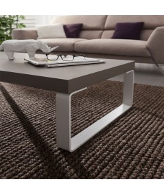 Tavolino Anna dettaglio piano in legno tortora opaco e gambe in metallo laccato bianco