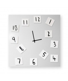 Changing Clock orologio in metallo bianco con numeri magnetici modificabili
